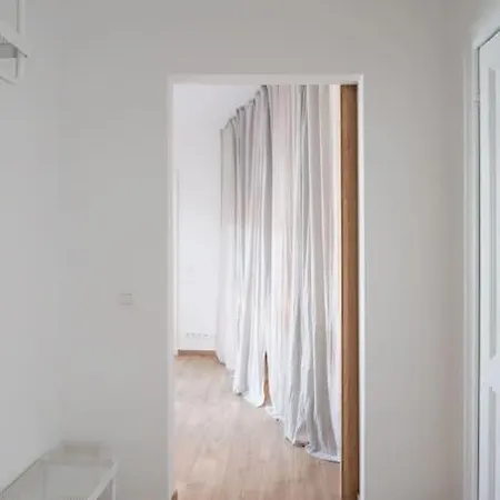 1 Bedroom In Center - 3rd Floor Liege