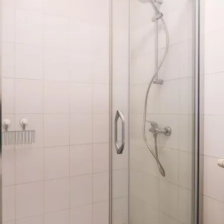 1 Bedroom In Center - 3rd Floor